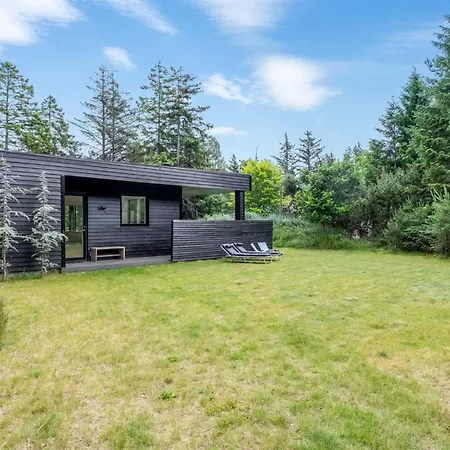 Jonas - From The Sea By Interhome * Hals