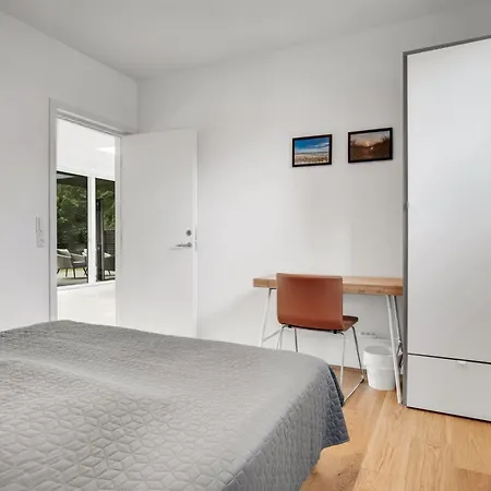 Jonas - From The Sea By Interhome * Hals