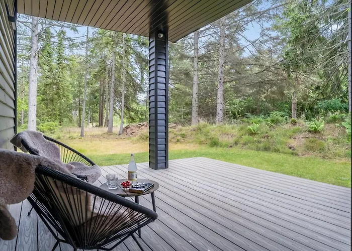 Jonas - From The Sea By Interhome