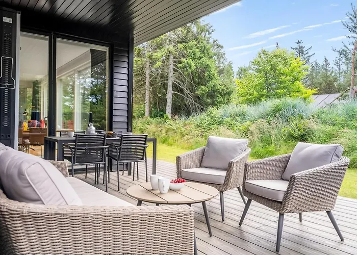 Jonas - From The Sea By Interhome *