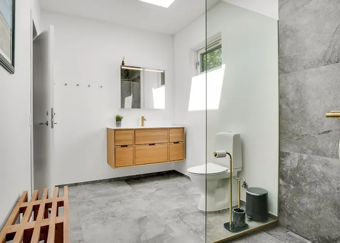 Jonas - From The Sea By Interhome